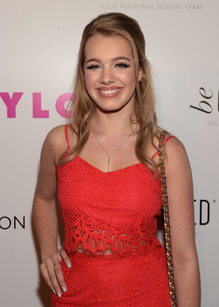Sadie Calvano Sadie Calvano