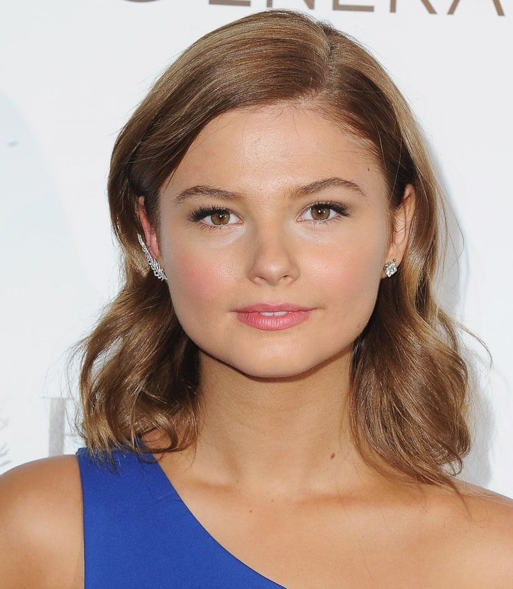 Stefanie Scott