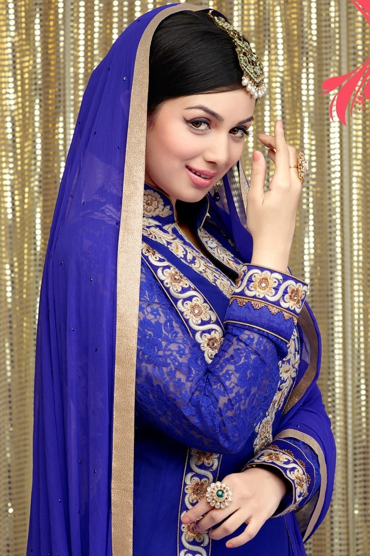 Ayesha Takia