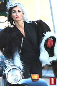 Cruella De Vil (Victoria Smurfit)