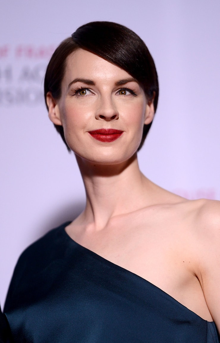 Jessica Raine