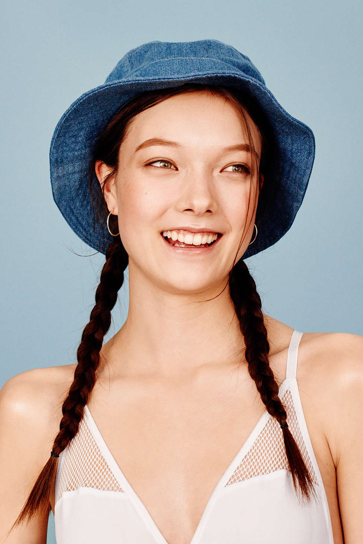 Yumi Lambert Yumi Lambert