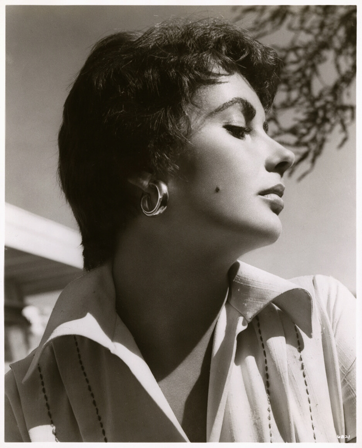 Elizabeth Taylor Elizabeth Taylor