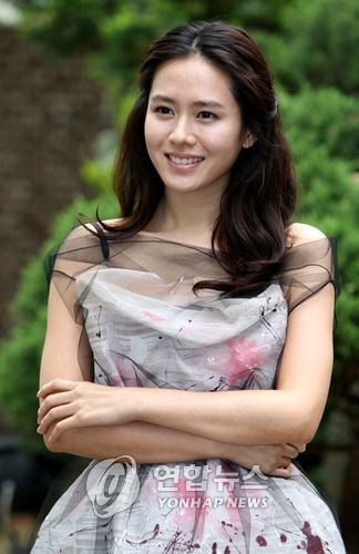Ye-jin Son Ye-jin Son