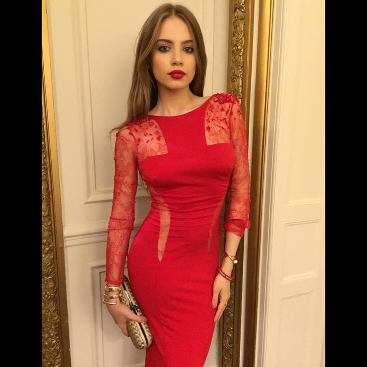Xenia Tchoumitcheva Xenia Tchoumitcheva
