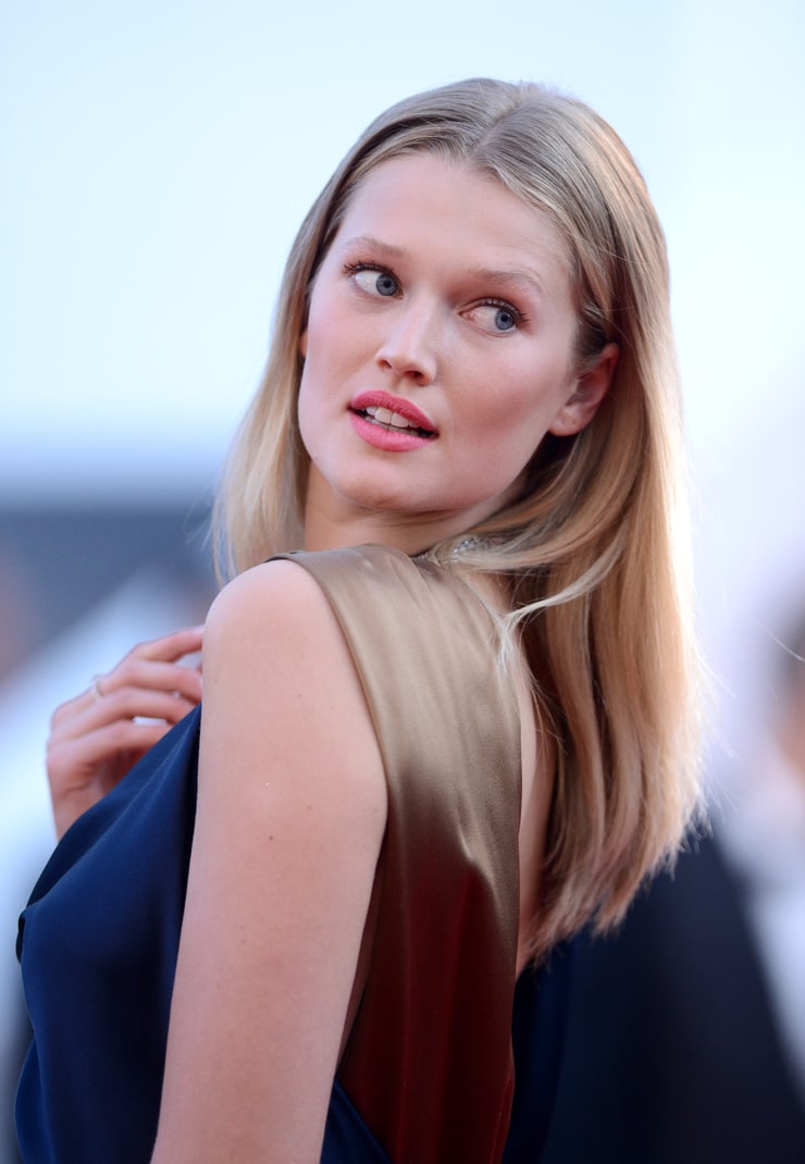 Toni Garrn