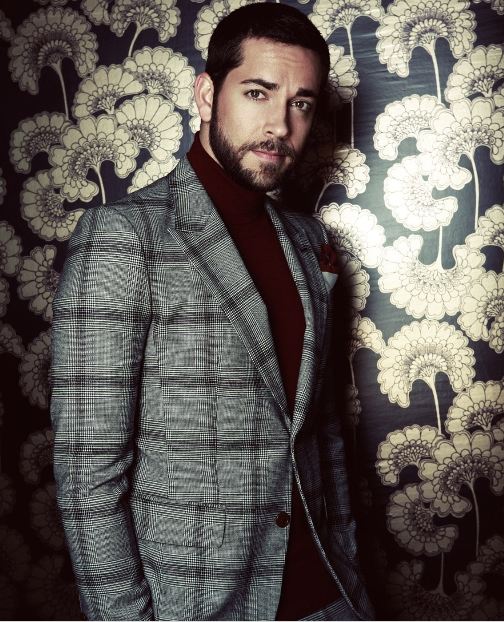 Zachary Levi