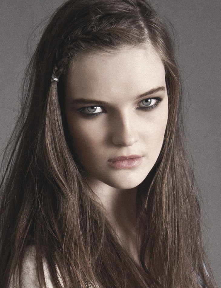 Lucy Evans (model) Lucy Evans (model)