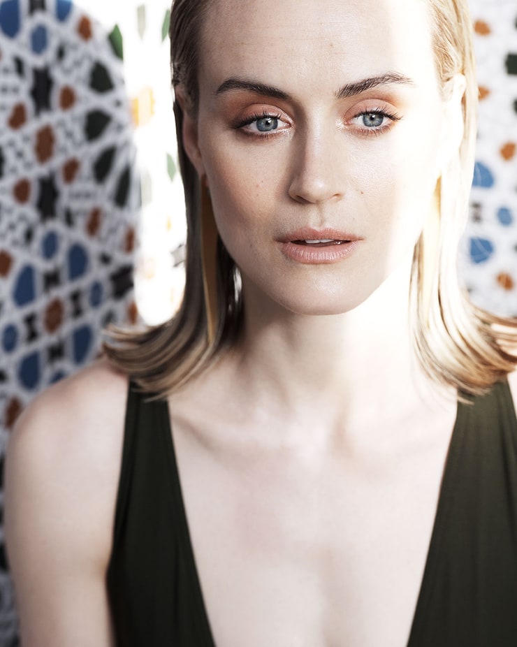 Picture of Taylor Schilling