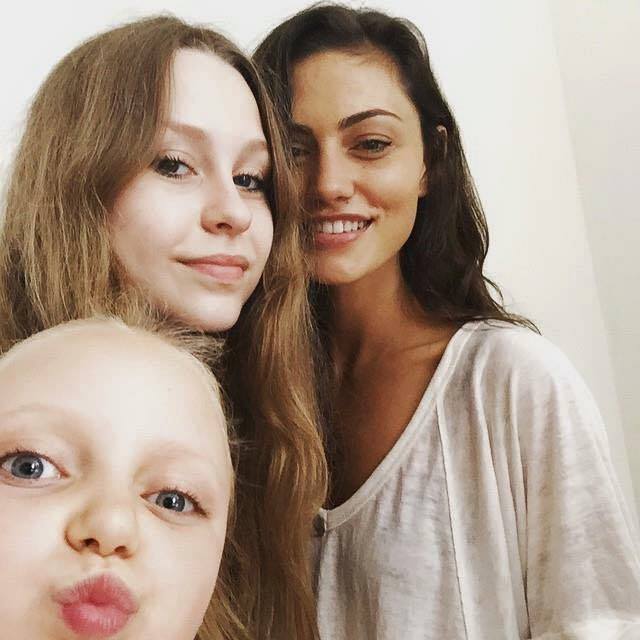 Phoebe Tonkin Phoebe Tonkin