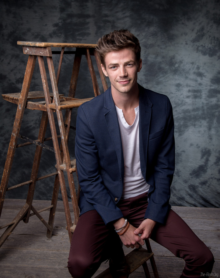 Grant Gustin