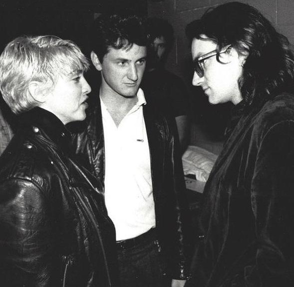 U2