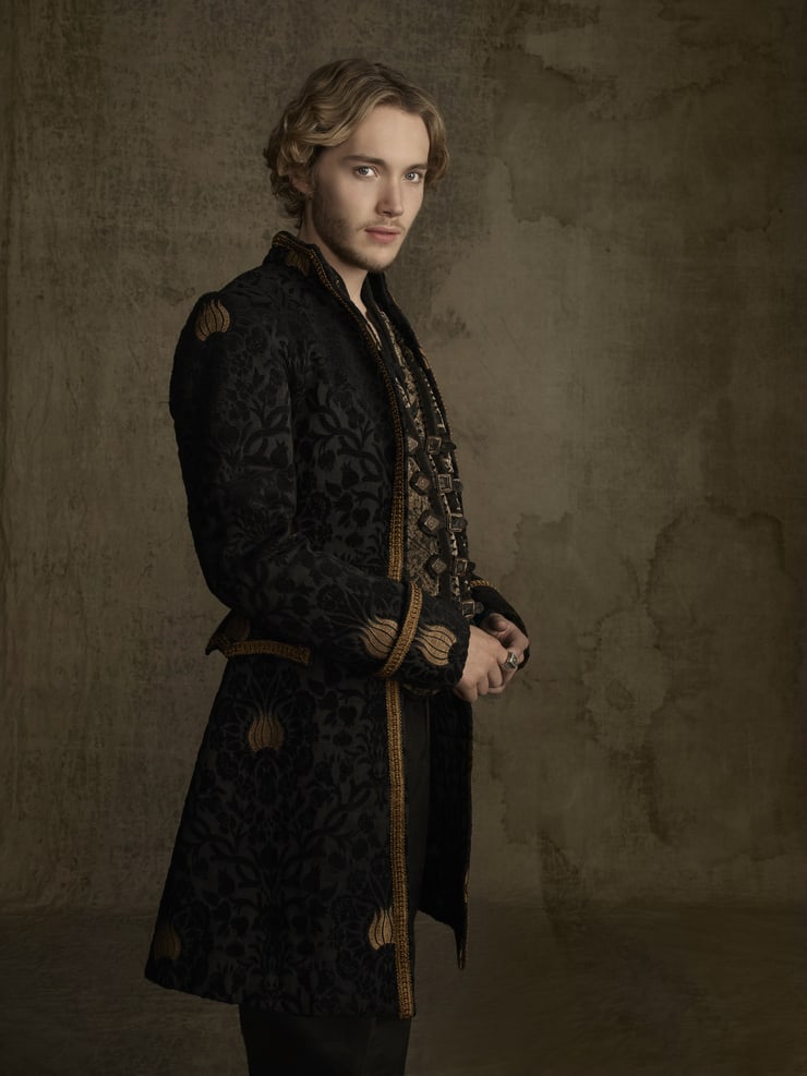 Toby Regbo