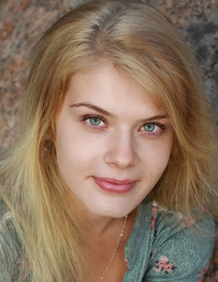 Alina Tomnikov Alina Tomnikov