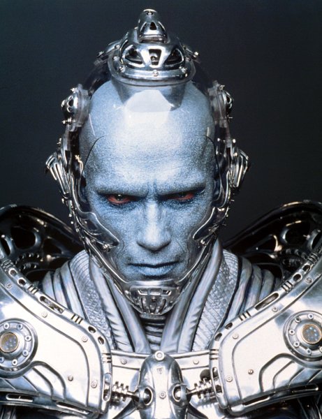 Mr. Freeze (Arnold Schwarzenegger)