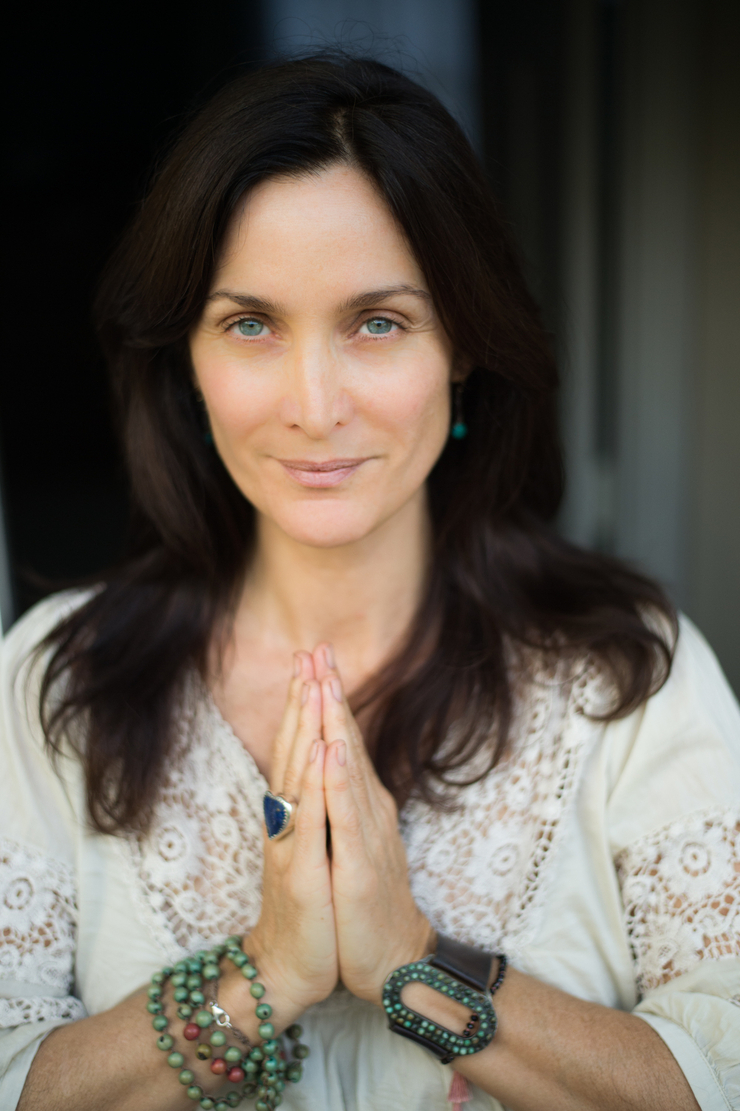 Carrie-Anne Moss