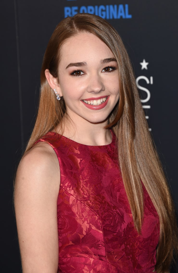 Holly Taylor