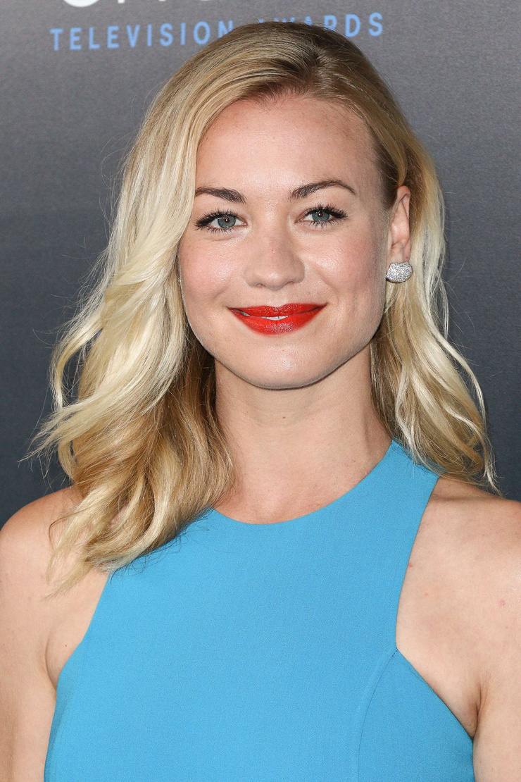 Yvonne Strahovski Yvonne Strahovski