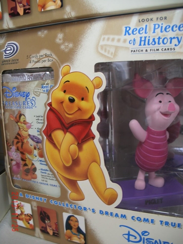 Disney Treasures Trading Cards w/ Piglet Figure Box Set