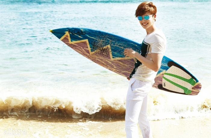 Jong Suk Lee