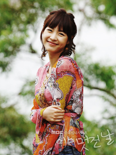 Yeon-hee Lee Yeon-hee Lee