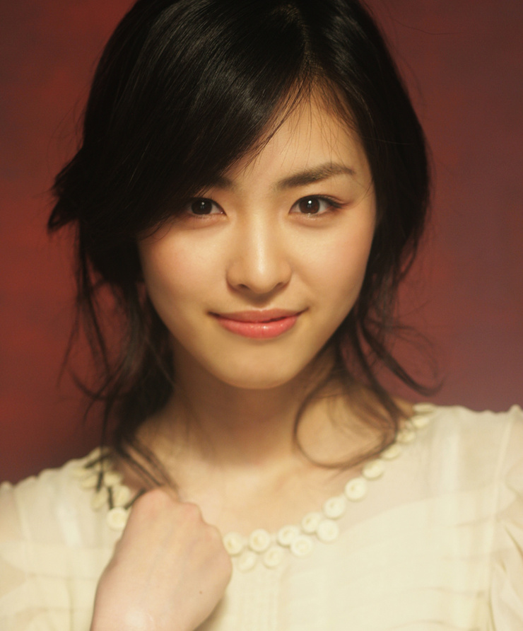 Yeon-hee Lee Yeon-hee Lee