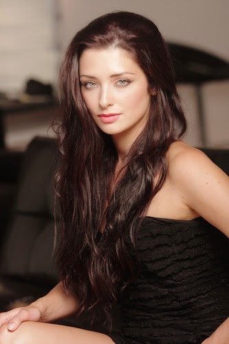 Elysia White Elysia White