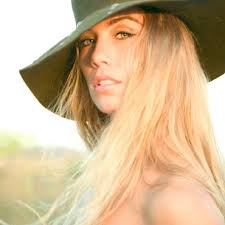 Lisa Lavie