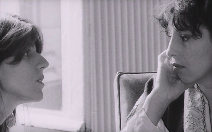 Emergency Kisses (1989)