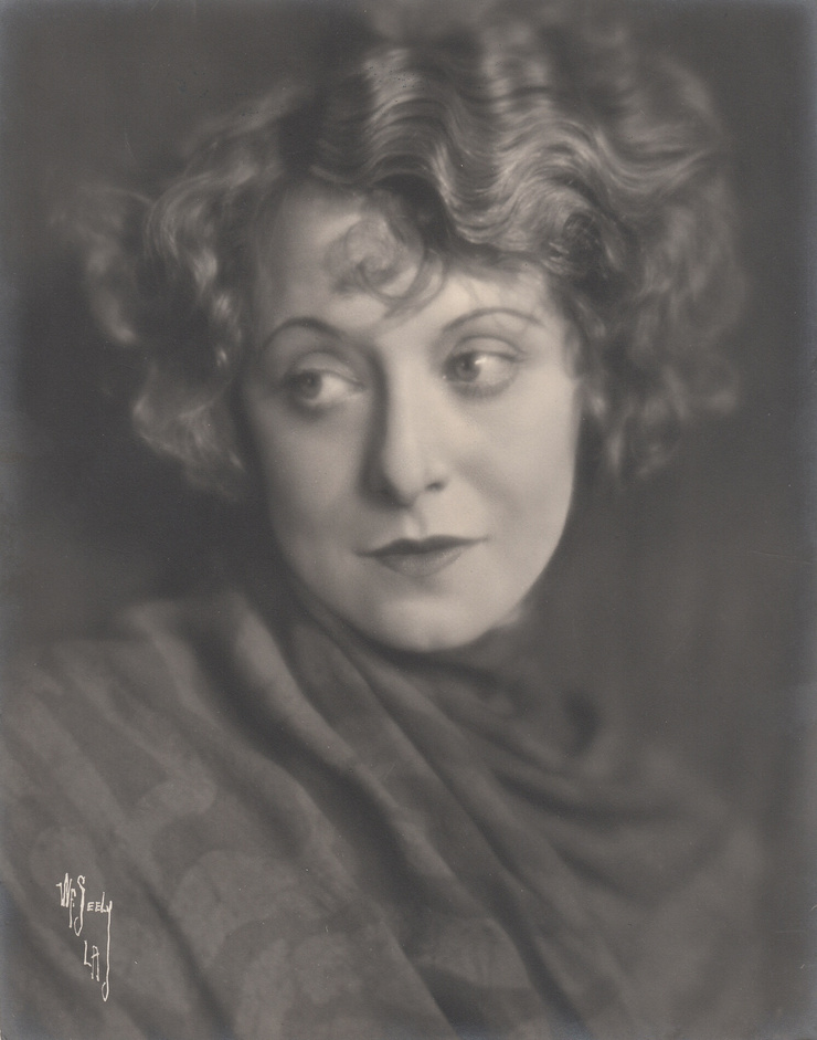 Jackie Saunders Jackie Saunders