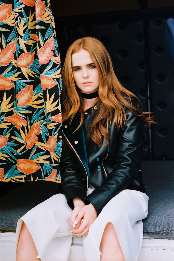 Zoey Deutch