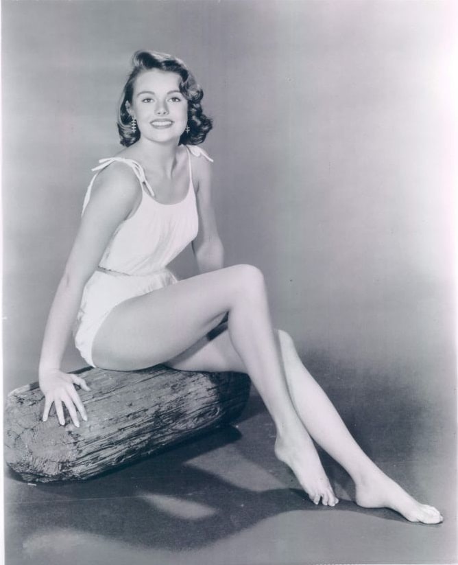 Myrna Hansen Myrna Hansen