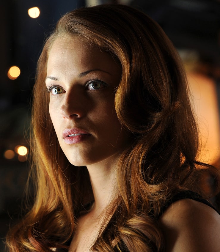 Amanda Righetti