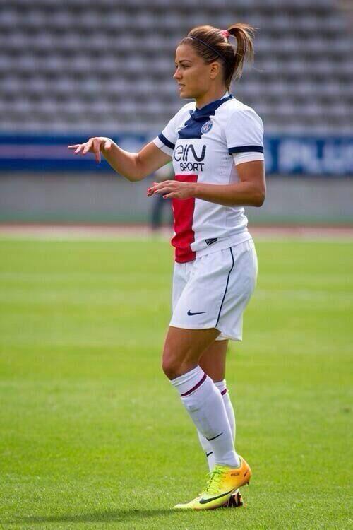 Laure Boulleau.