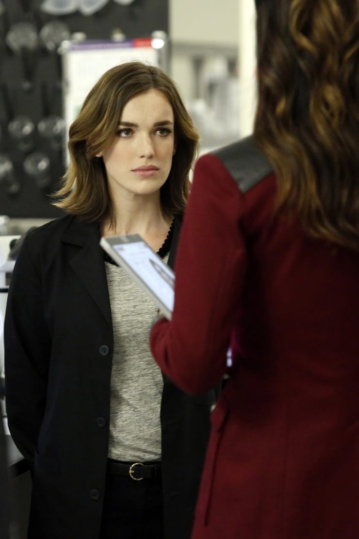 Elizabeth Henstridge