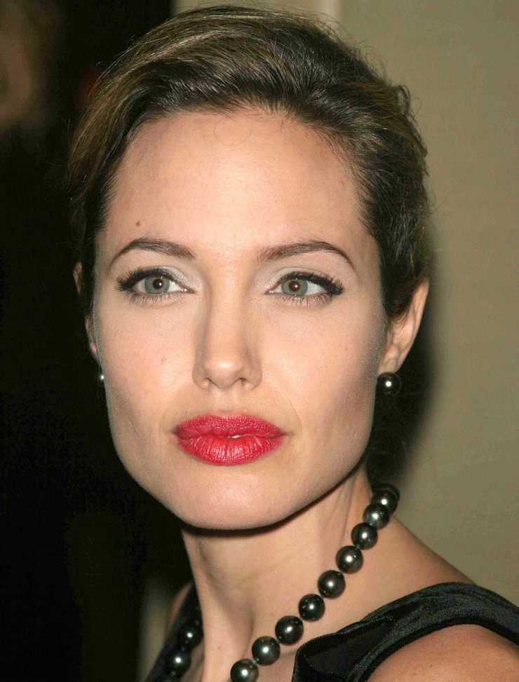 Angelina Jolie Angelina Jolie