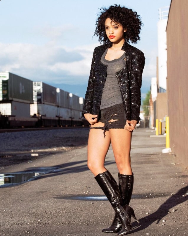 Kiersey Clemons