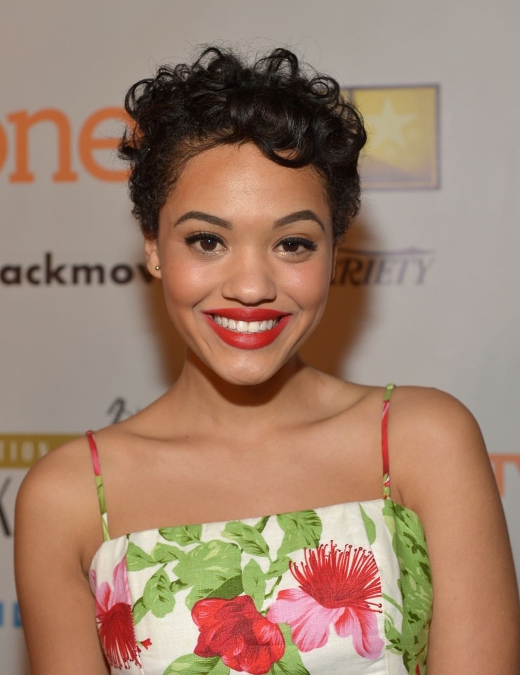 Kiersey Clemons