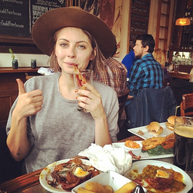 Willa Holland