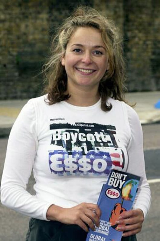 Julia Sawalha