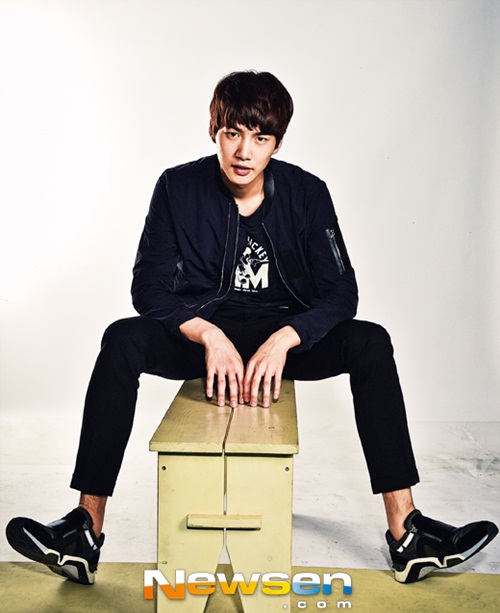 Jae-Joon Lee