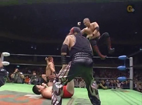 Akira Taue, Atsushi Aoki, Mushiking Terry & Taiji Ishimori vs. Shuji Kondo, SUWA, TARU & YASSHI (NOAH, 12/10/06)