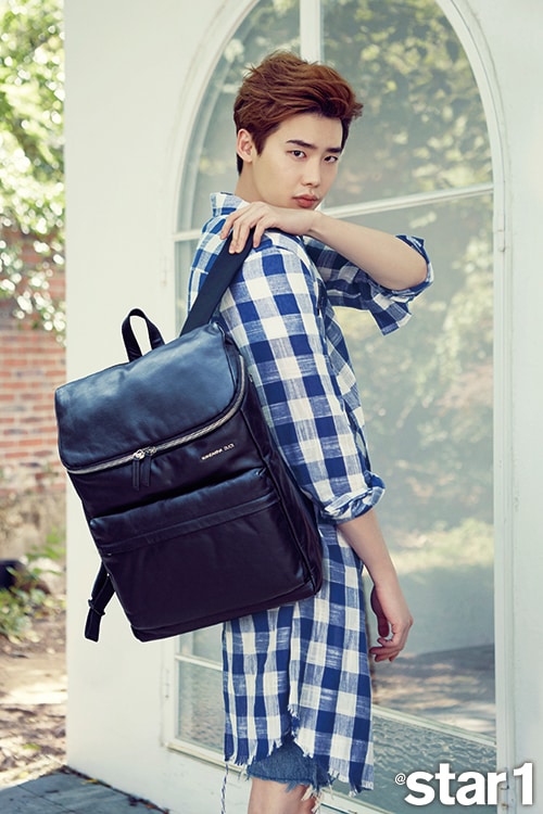 Jong Suk Lee