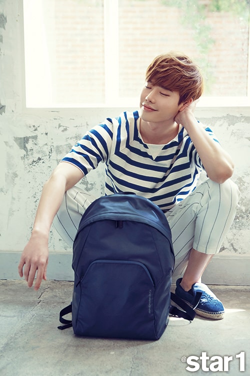 Jong Suk Lee