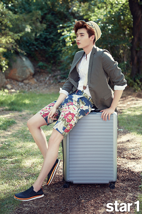 Jong Suk Lee