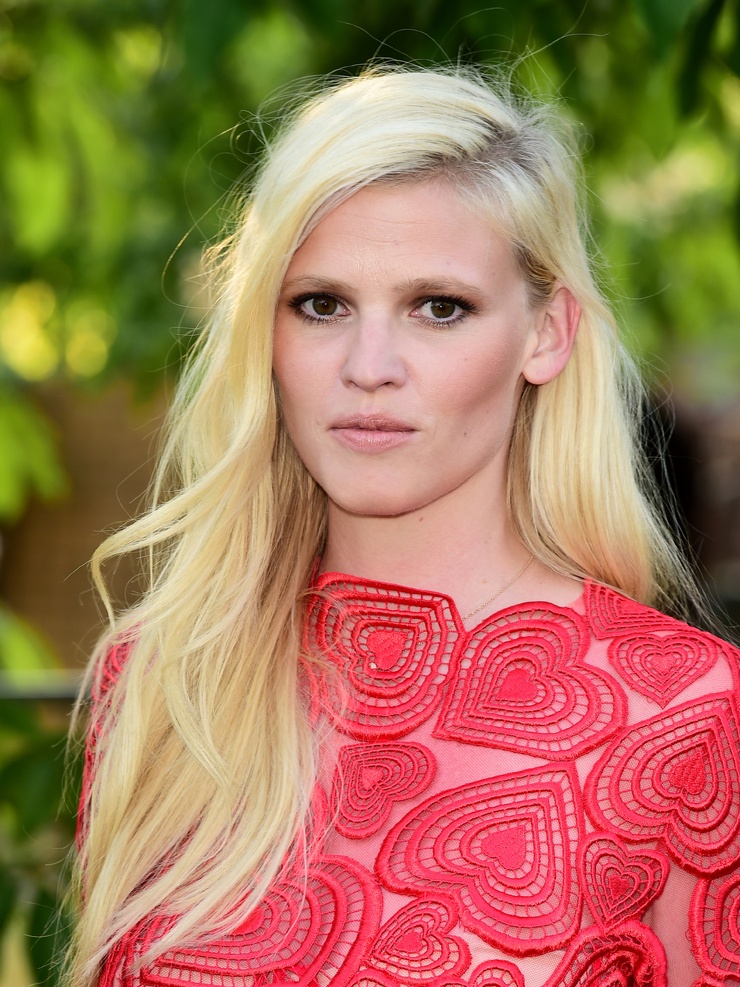 Lara Stone