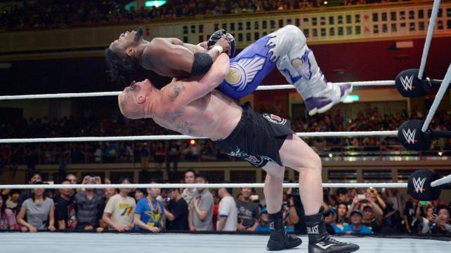 642full-kofi-kingston-vs.-brock-lesnar-%28wwe%2C-beast-in-the-east%29.jpg