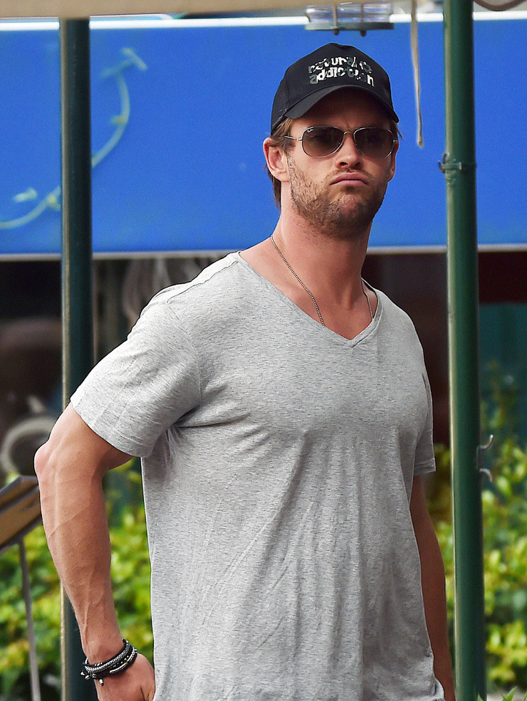 Image of Chris Hemsworth