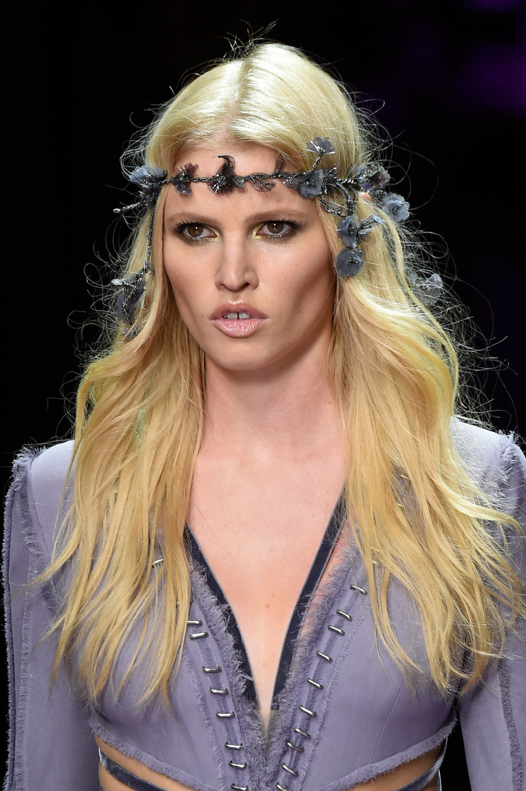 Lara Stone
