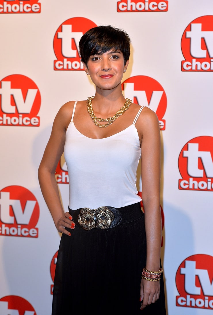 Rakhee Thakrar